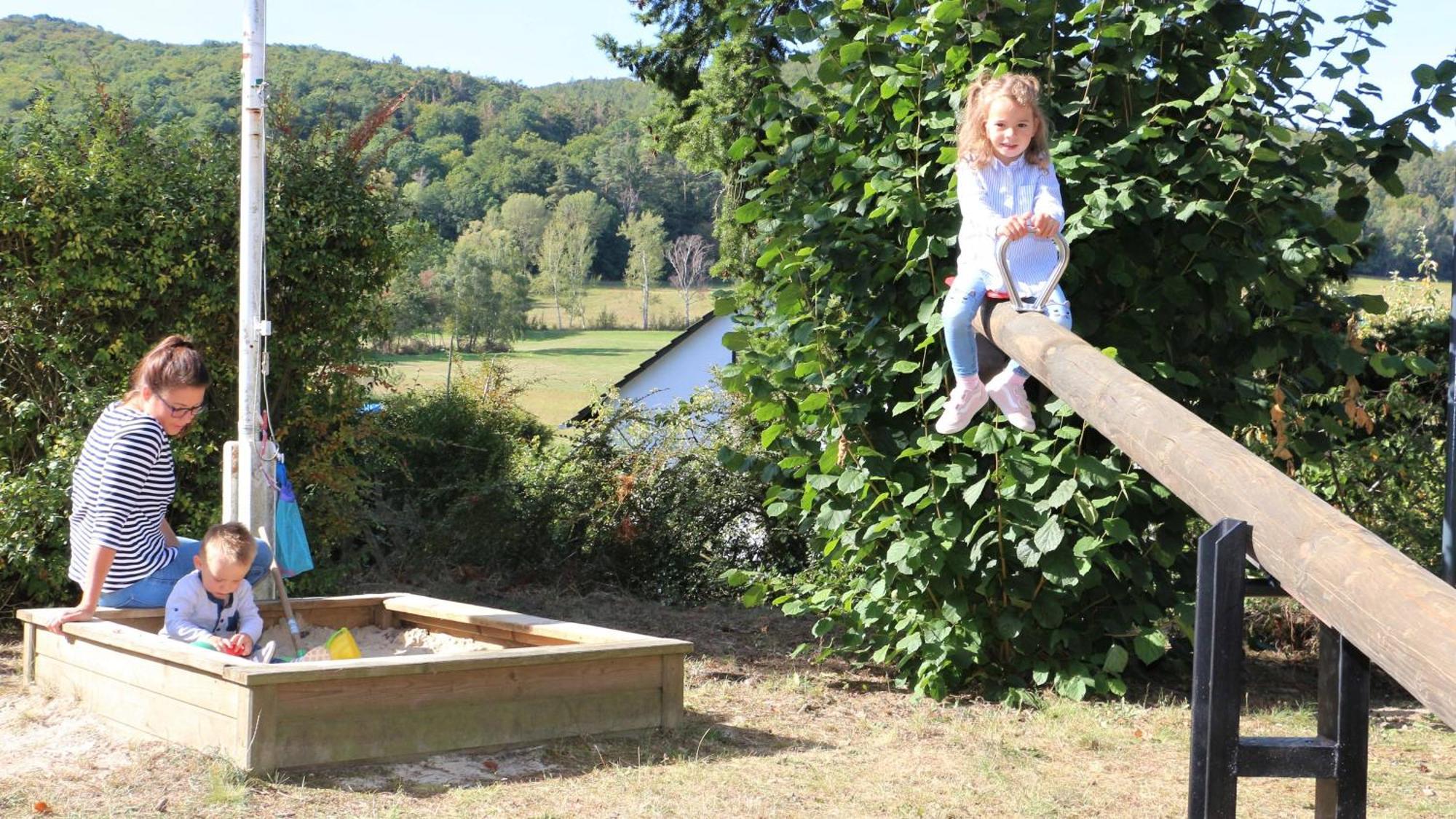 Ferienhaus Schoene Aussicht Ferienwohnung Rot Hemfurth-Edersee Eksteriør billede